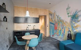 Visitinn Apartments & Hostel